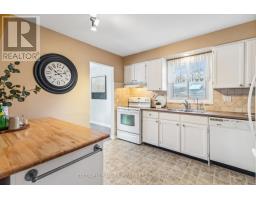 21 WINDING WAY CRESCENT - 18