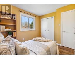 21 WINDING WAY CRESCENT - 26