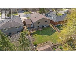 21 WINDING WAY CRESCENT - 47