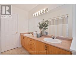 36 JUNIPER CRESCENT - 14