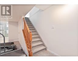 36 JUNIPER CRESCENT - 17