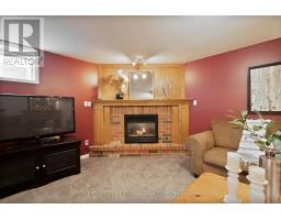 36 JUNIPER CRESCENT - 21