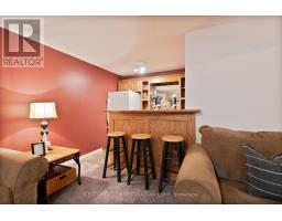 36 JUNIPER CRESCENT - 22