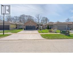 36 JUNIPER CRESCENT - 4
