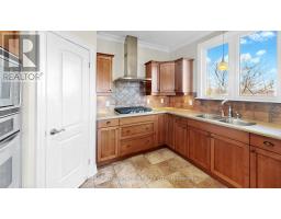 987 BYRONMANOR ROAD - 11