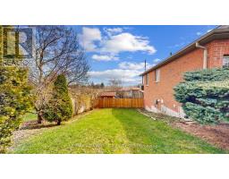 987 BYRONMANOR ROAD - 33