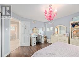 898 CRESTVIEW CRESCENT - 18