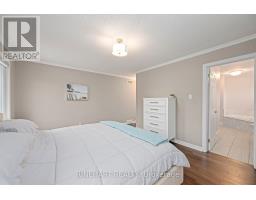 898 CRESTVIEW CRESCENT - 24