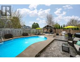 898 CRESTVIEW CRESCENT - 35