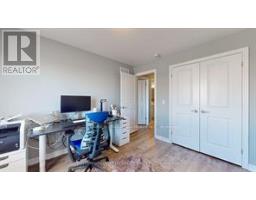 137 - 1061 EAGLETRACE DRIVE - 18