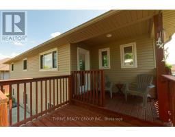 544 DARCY DRIVE - 44