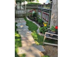 18 JANE STREET - 17