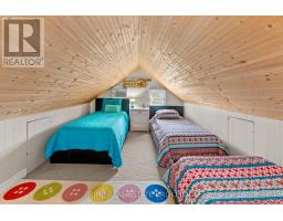 28 WOODWARD AVENUE - 21