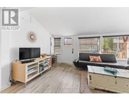28 WOODWARD AVENUE - 4