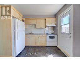 B - 101 WELLESLEY CRESCENT - 14