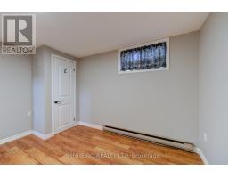 B - 101 WELLESLEY CRESCENT - 25
