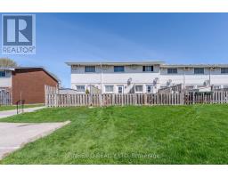 B - 101 WELLESLEY CRESCENT - 32