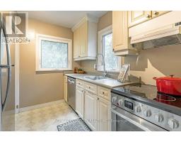 627 WALLACE STREET - 14