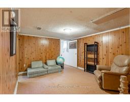 627 WALLACE STREET - 17