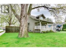 2517 QUEEN STREET - 1