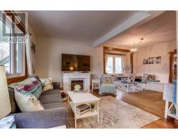 2517 QUEEN STREET - 6