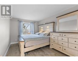 210 - 30 HUGO CRESCENT - 14