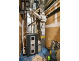 24 - 1855 ALDERSBROOK ROAD - 27