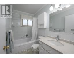 304 BLOXAM AVENUE W - 18