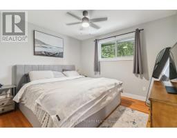 64 HAWKESBURY AVENUE - 22