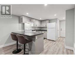 64 HAWKESBURY AVENUE - 29