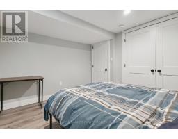 64 HAWKESBURY AVENUE - 33