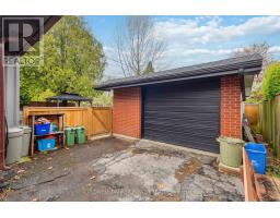 64 HAWKESBURY AVENUE - 38