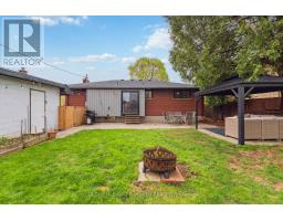 64 HAWKESBURY AVENUE - 41