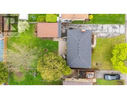 64 HAWKESBURY AVENUE - 47