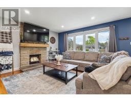 64 HAWKESBURY AVENUE - 8