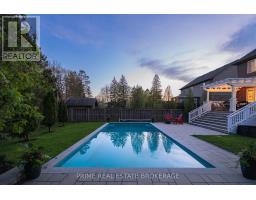 32 VALLEYVIEW CRESCENT - 12