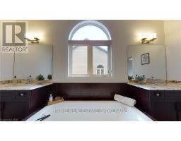 32 VALLEYVIEW CRESCENT - 28