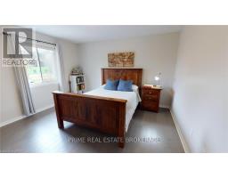 32 VALLEYVIEW CRESCENT - 33