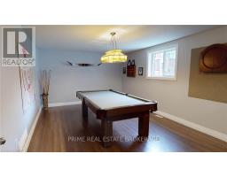 32 VALLEYVIEW CRESCENT - 38