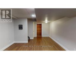 32 VALLEYVIEW CRESCENT - 40