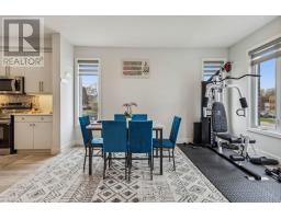 21 - 990 DEVERON CRESCENT - 16