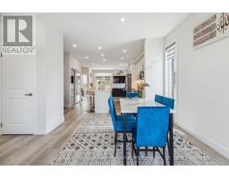 21 - 990 DEVERON CRESCENT - 18