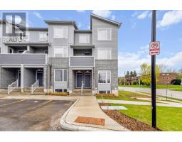 21 - 990 DEVERON CRESCENT - 3