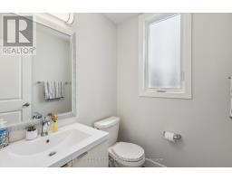 21 - 990 DEVERON CRESCENT - 30
