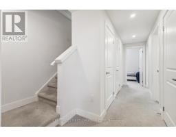 21 - 990 DEVERON CRESCENT - 31