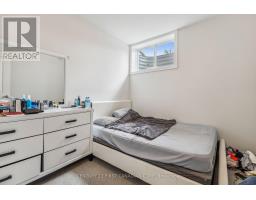 21 - 990 DEVERON CRESCENT - 39