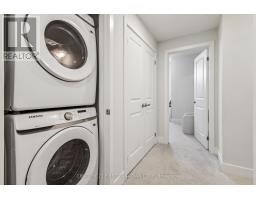 21 - 990 DEVERON CRESCENT - 41