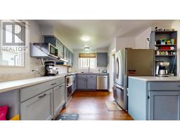 11 STONEY COURT - 13