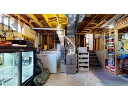 11 STONEY COURT - 35