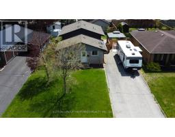 11 STONEY COURT - 36